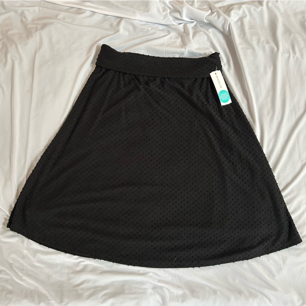 NWT Colette Black Knit Knee Length Skirt Size Medium